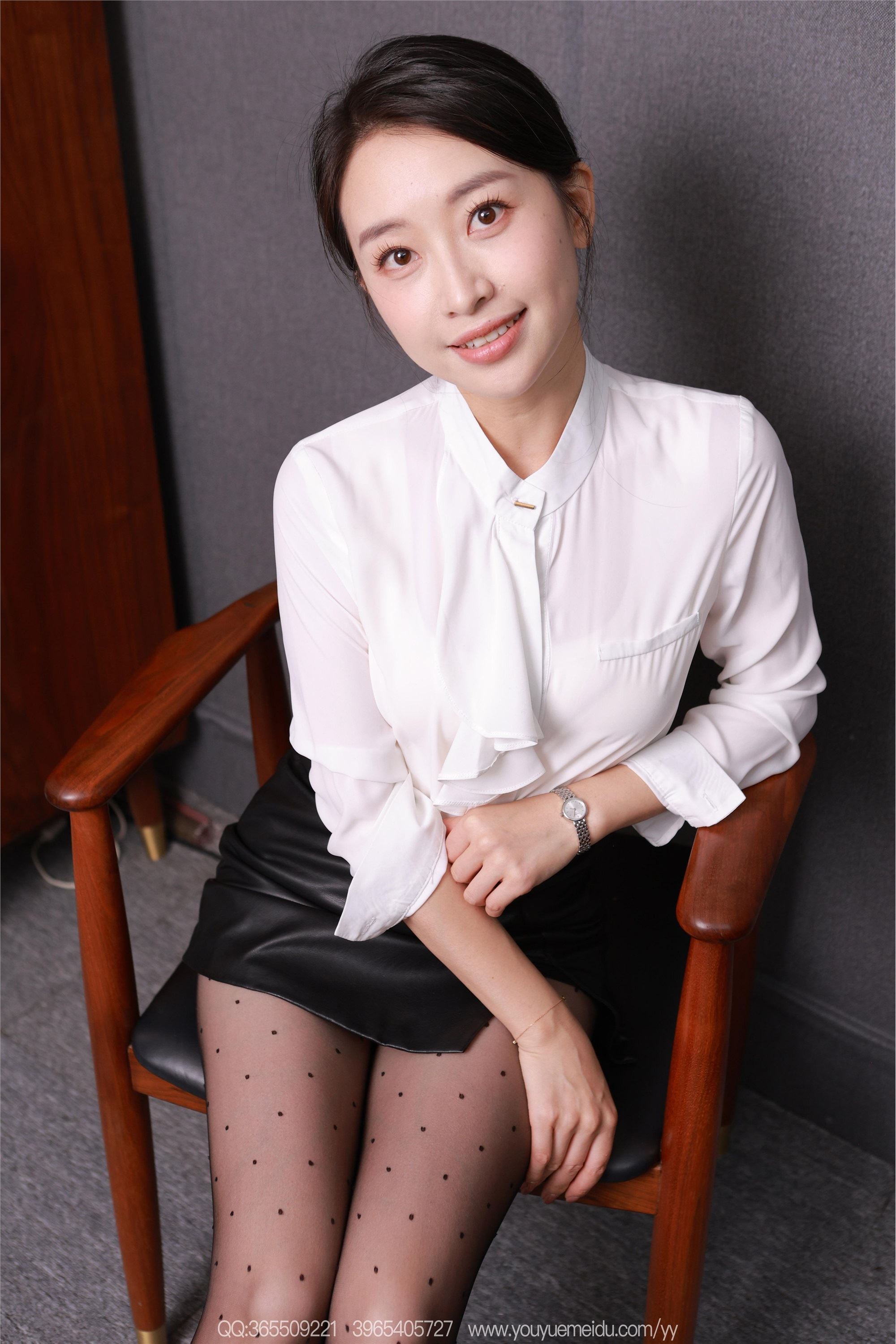 IESS异思趣向  2025.12.03 丝享家2227：小婕《波点丝袜（下）》